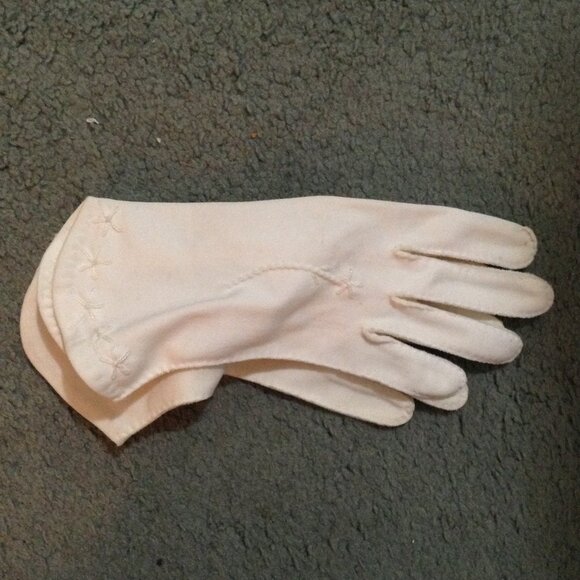 Lot of 11 Pair of c. 1950s '50s or 1960s '60s Vintage Gloves, Approx. Sizes 5-6 - Picture 6 of 12